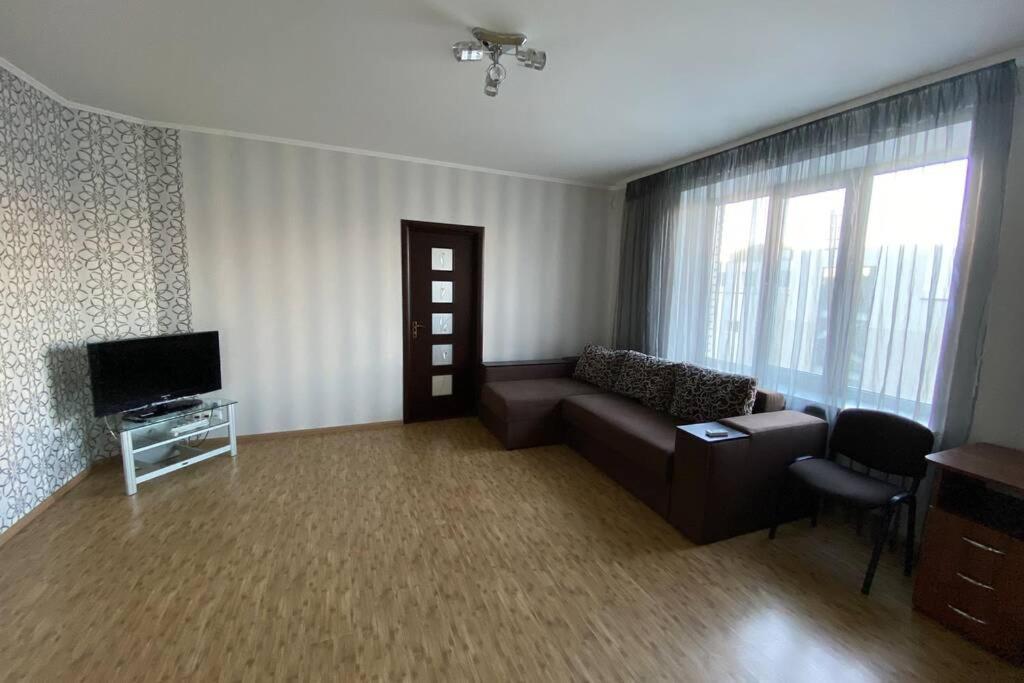 Podillia Modern Apartment Vinnytsia Ngoại thất bức ảnh